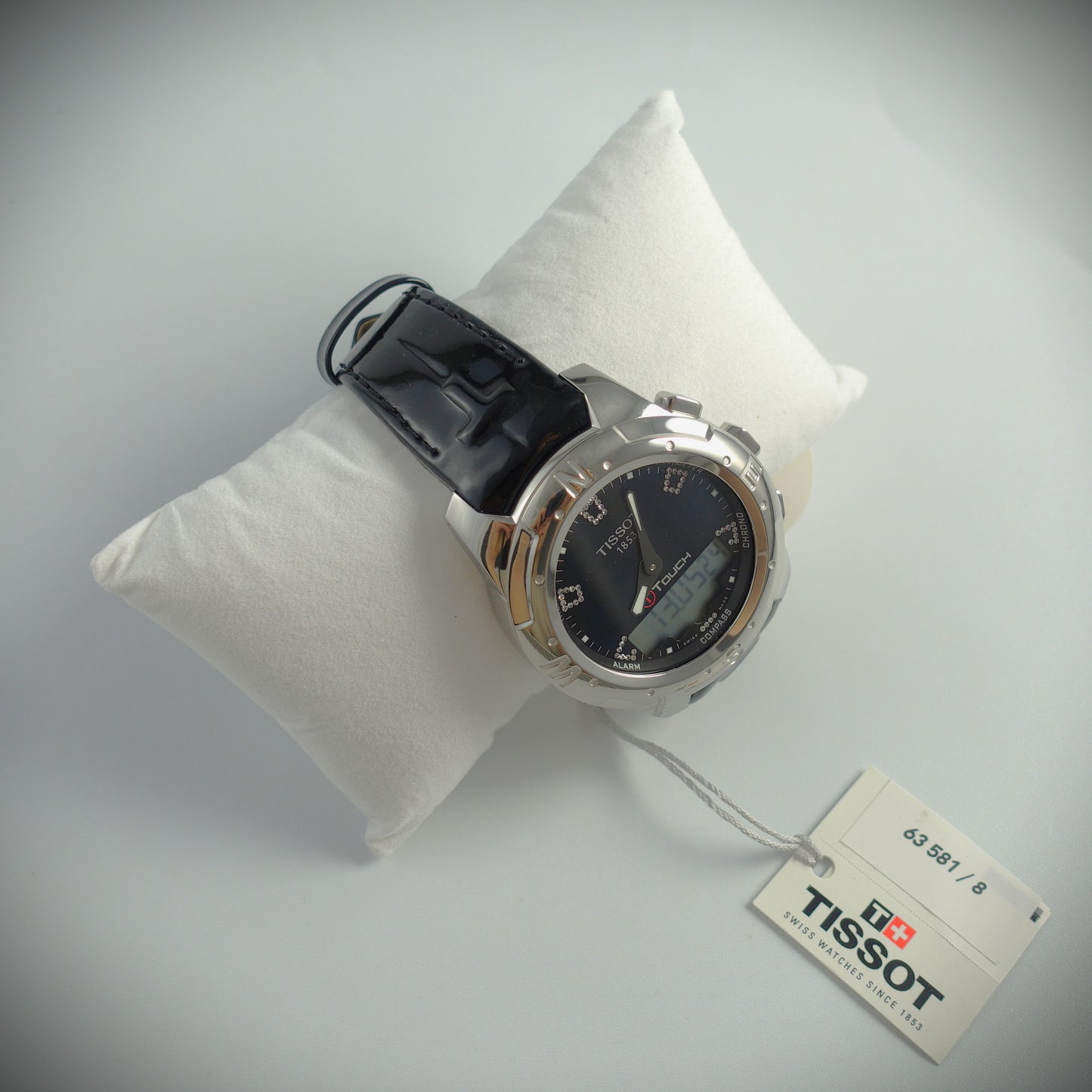 Tissot T-Touch Perlmutt Zifferblatt mit Brillanten REF T047.220.46.126.00
