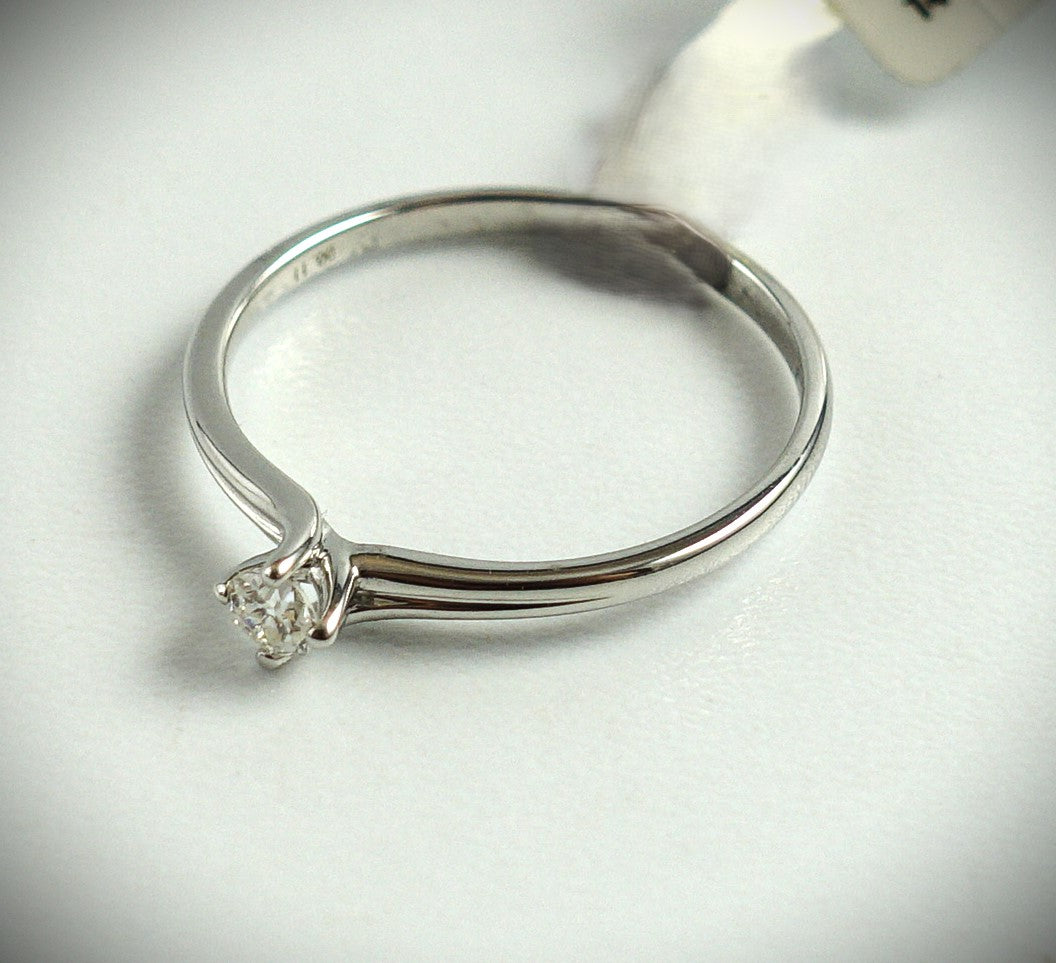 Ring 585 Weißgold 0,11 ct Brillant Ringgröße 54