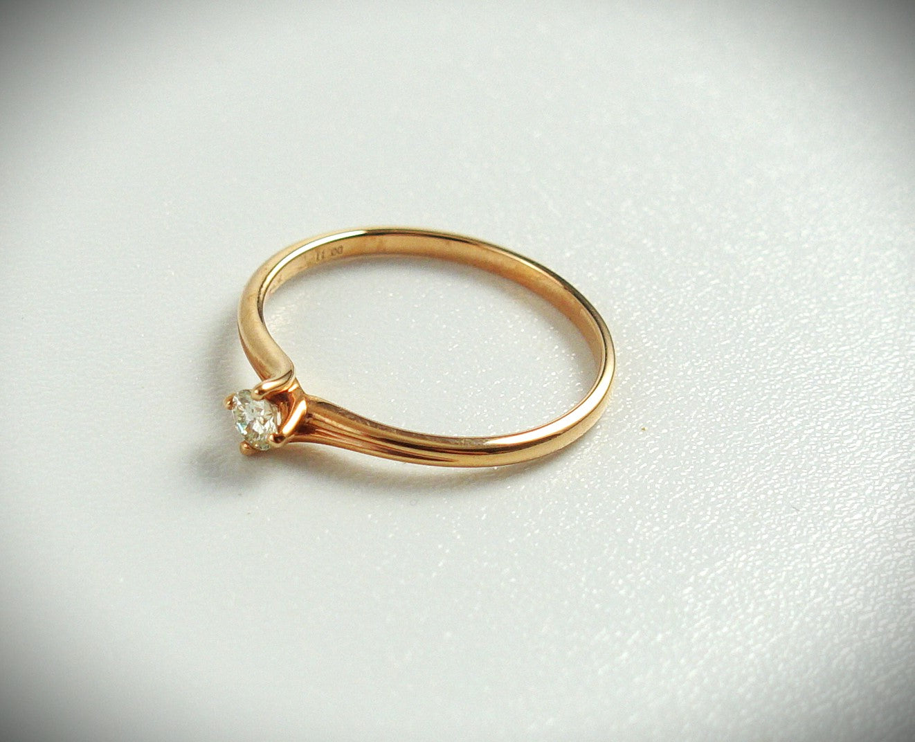Ring 585 Roségold 0,11 ct Brillant Ringgröße 54