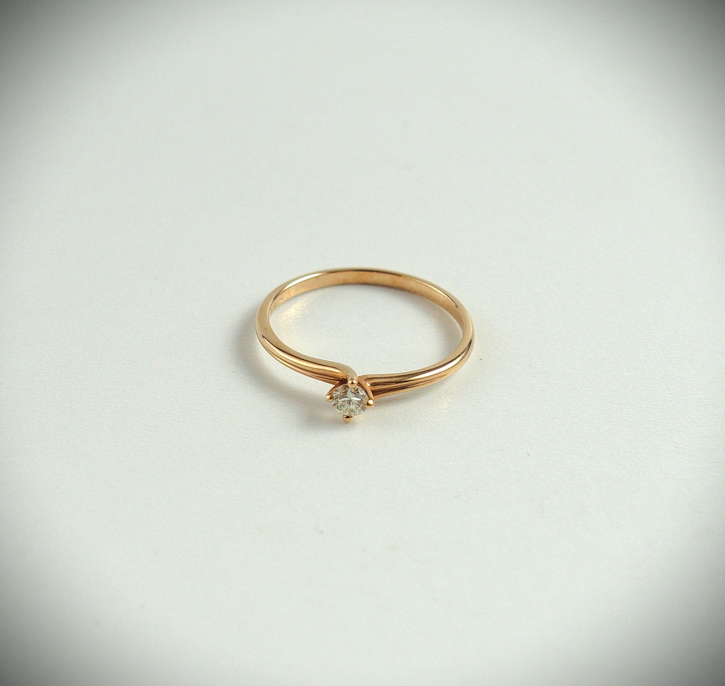 Ring 585 Roségold 0,11 ct Brillant Ringgröße 54