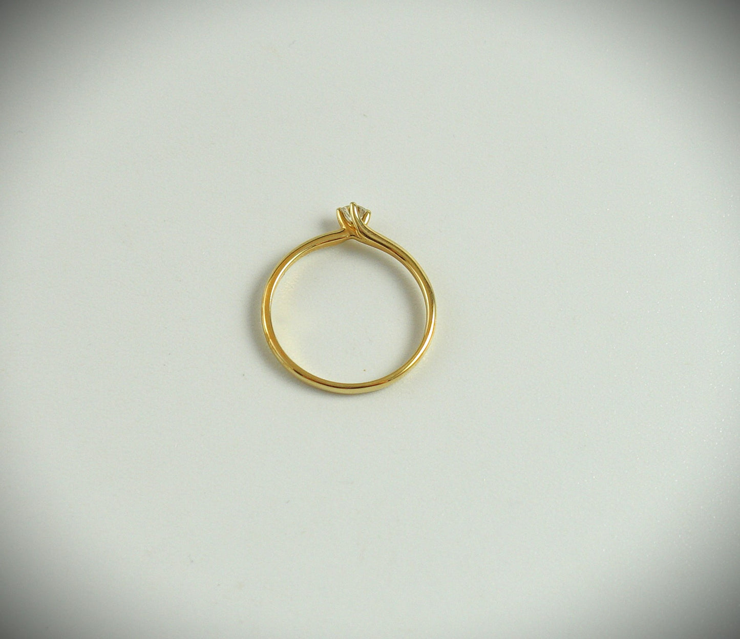 Ring 585 Gelbgold 0,10 ct Brillant Ringgröße 54