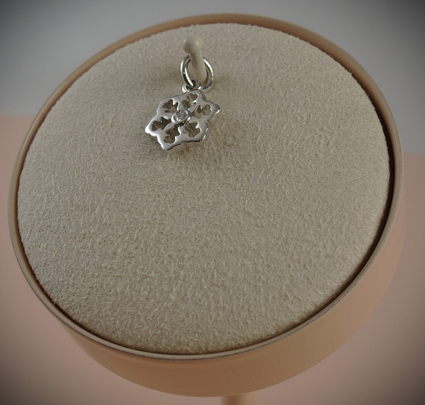 Dodo Anhänger "Schneeflocke" Charm 750 Weißgold 0,017ct Diamant Ref. DMC0025