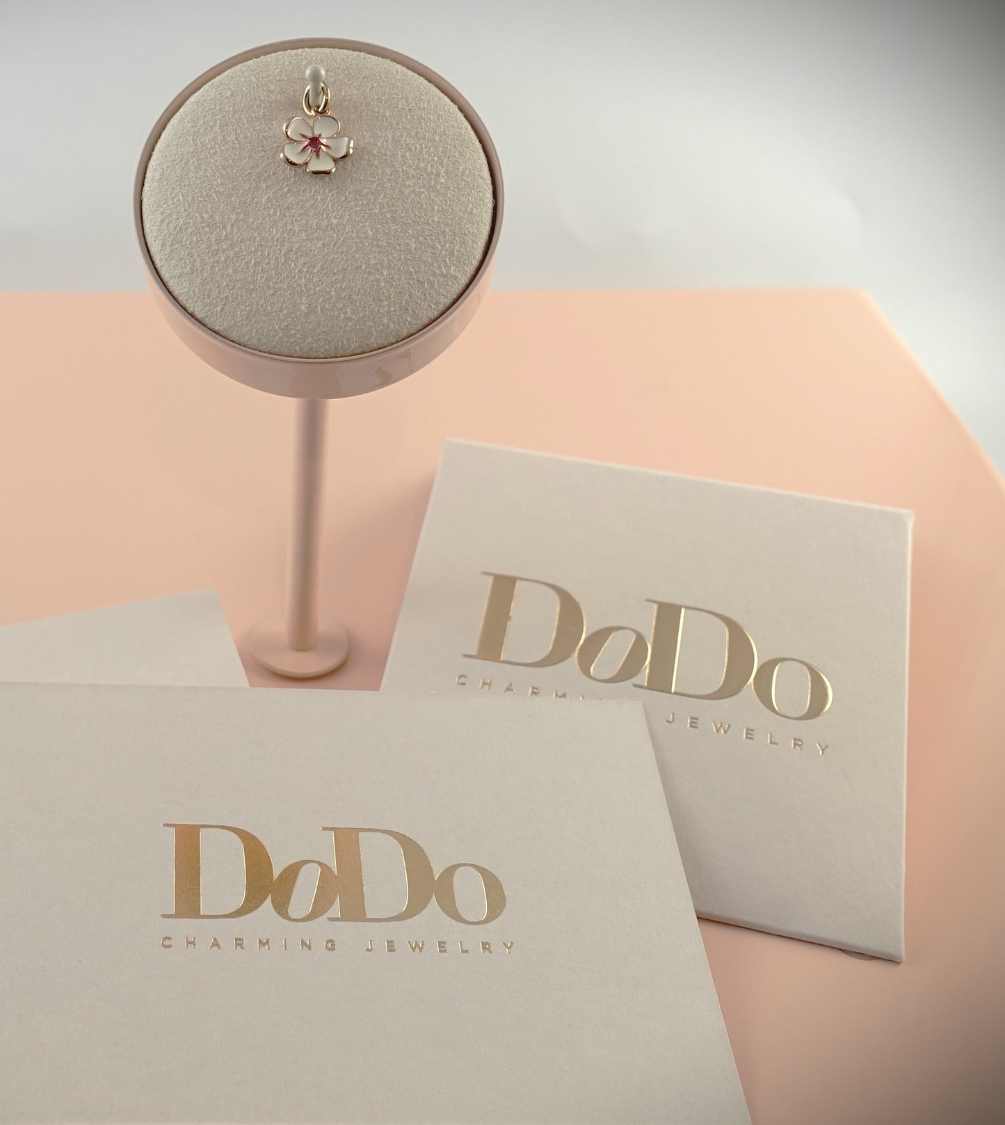 Dodo Anhänger Charm "Kirschblüte" 375 Roségold Weiß/Pink Ref. DMB9026