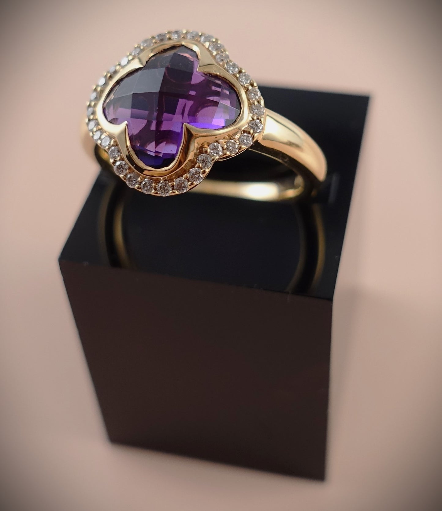 Crivelli Ring 750 Roségold Amethyst Brillanten 0,23ct Ringgröße 54