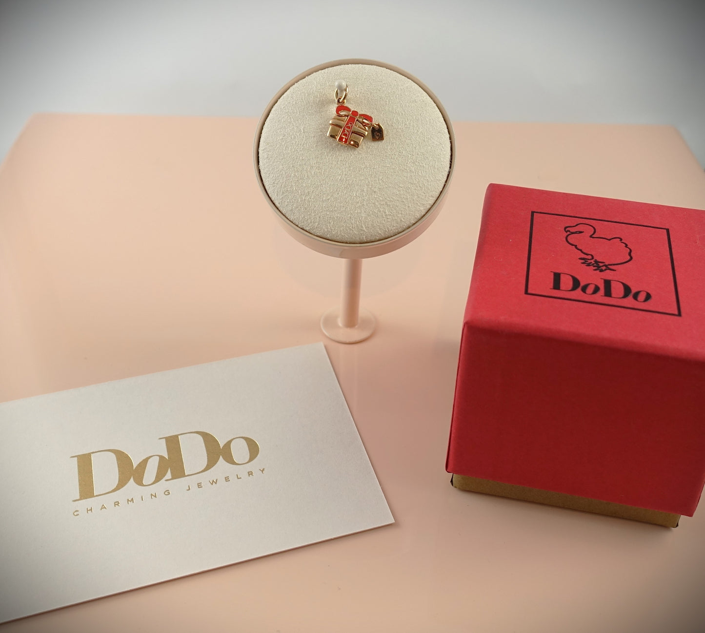 Dodo Anhänger "XMAS Gift" 375 Roségold rote Emaille
