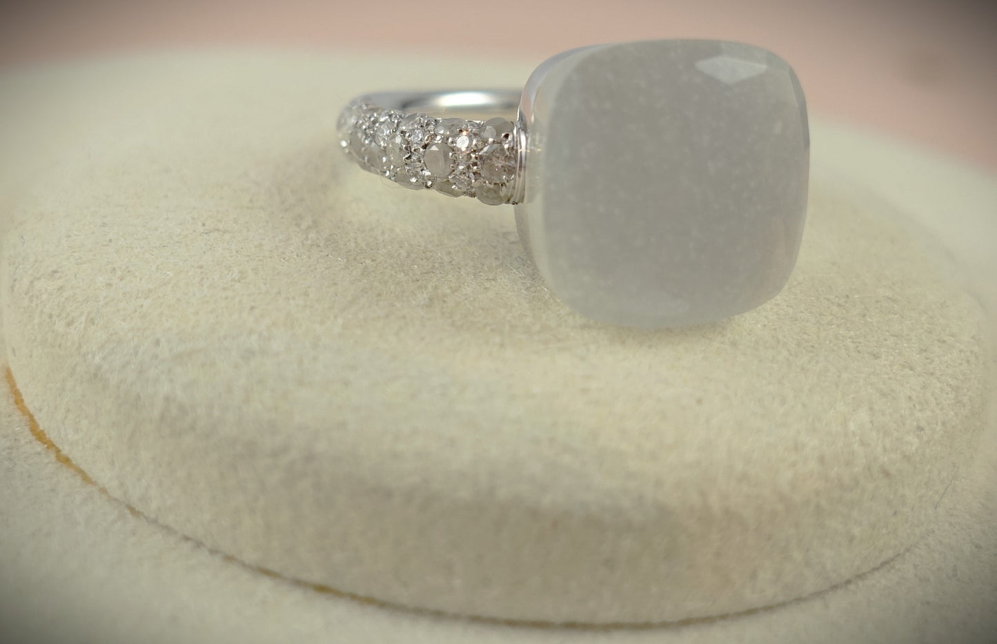 Pomellato Nudo Maxi Ring Mondstein 750 Weißgold RG 54 Ref.PAB4011-O2000-DBXAD