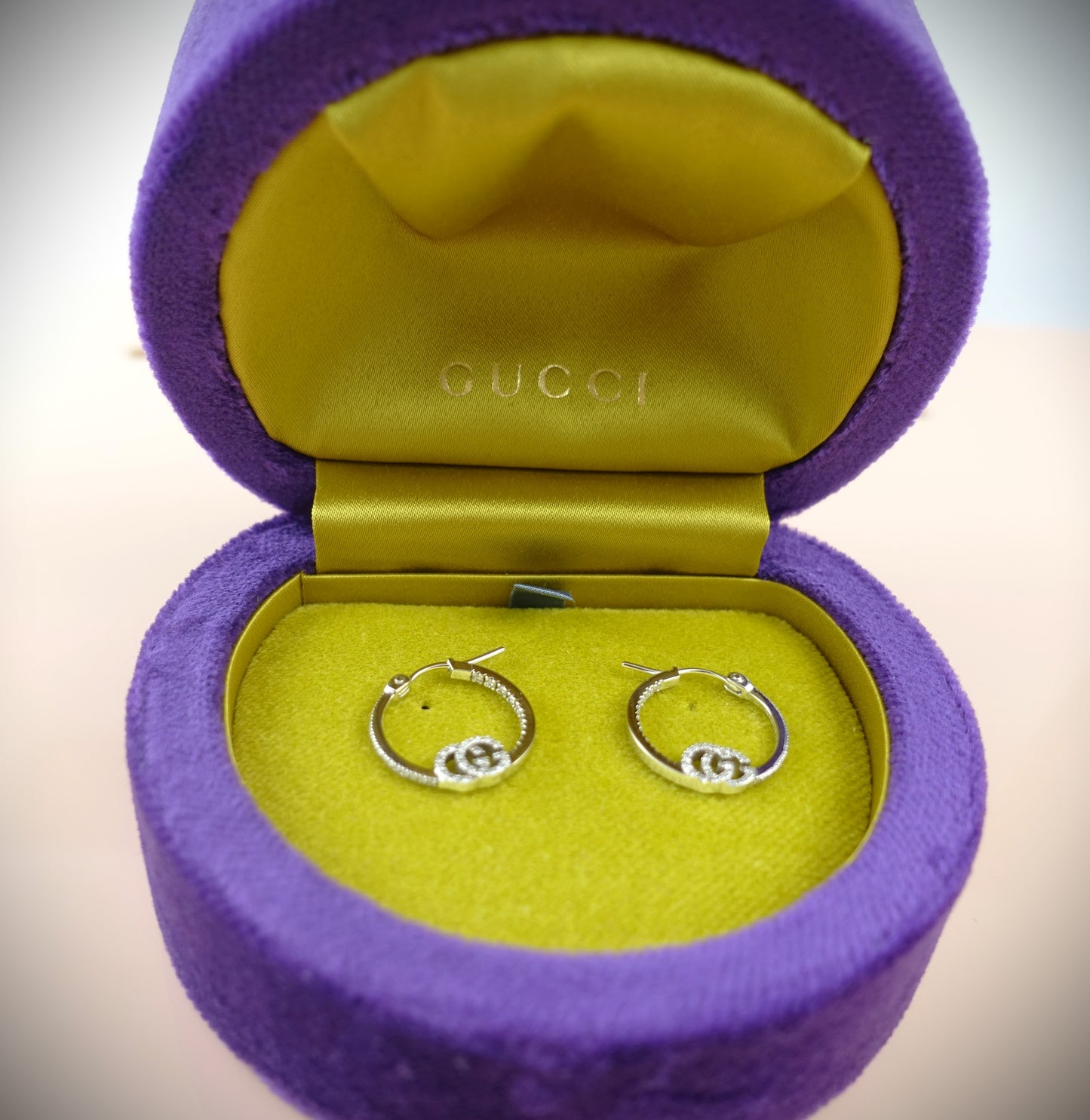 Gucci Ohrringe/Creolen 750 Weißgold Brillanten Ref: YBD581982001