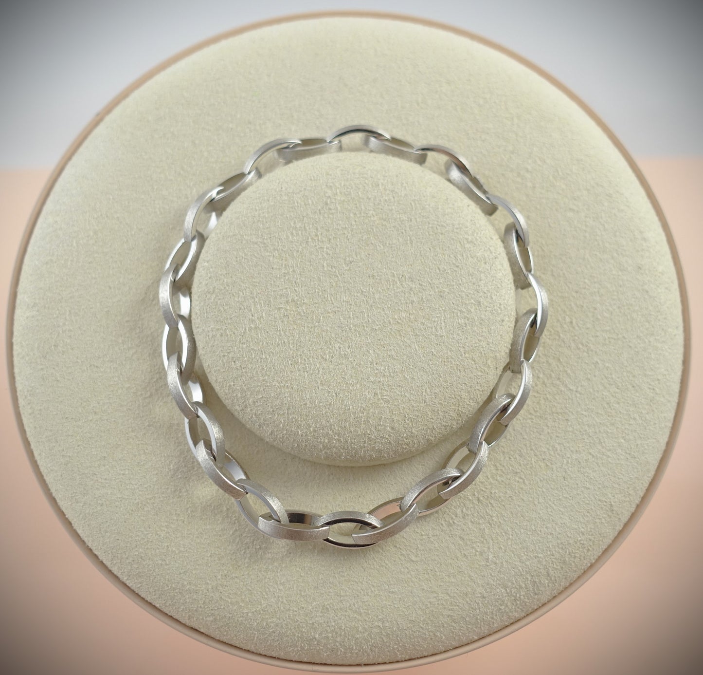 Armband 750 Weißgold mattiert 18,69g 19cm