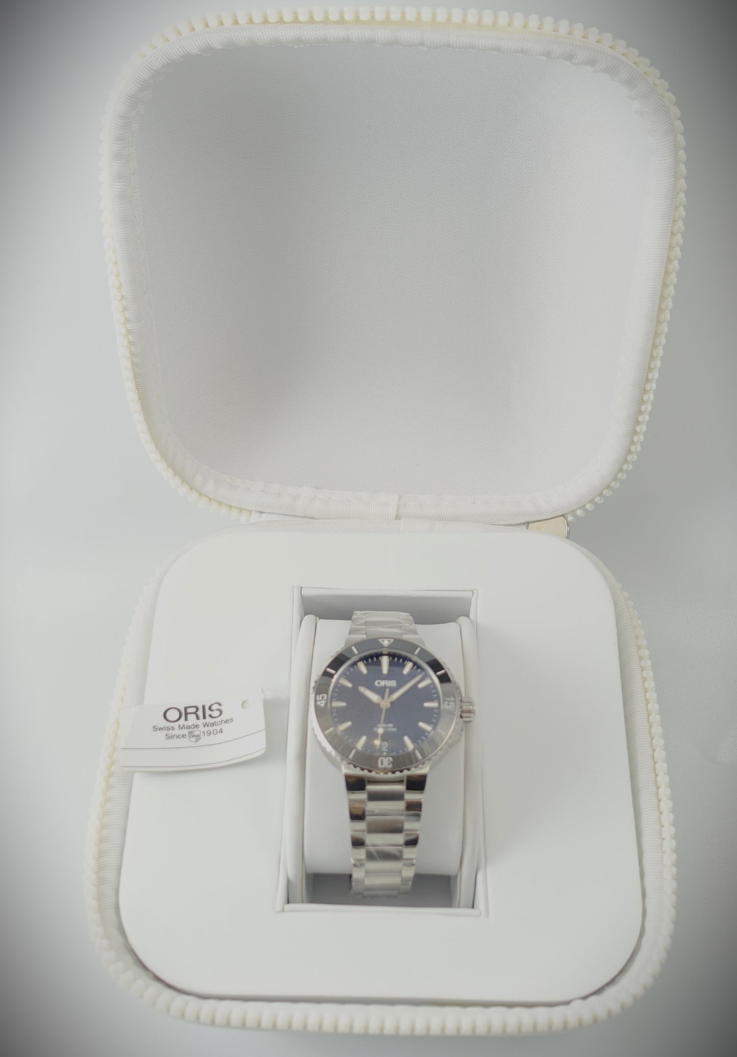 Oris Aquis Date Diver Ref. 0173377314135 Box & Papiere