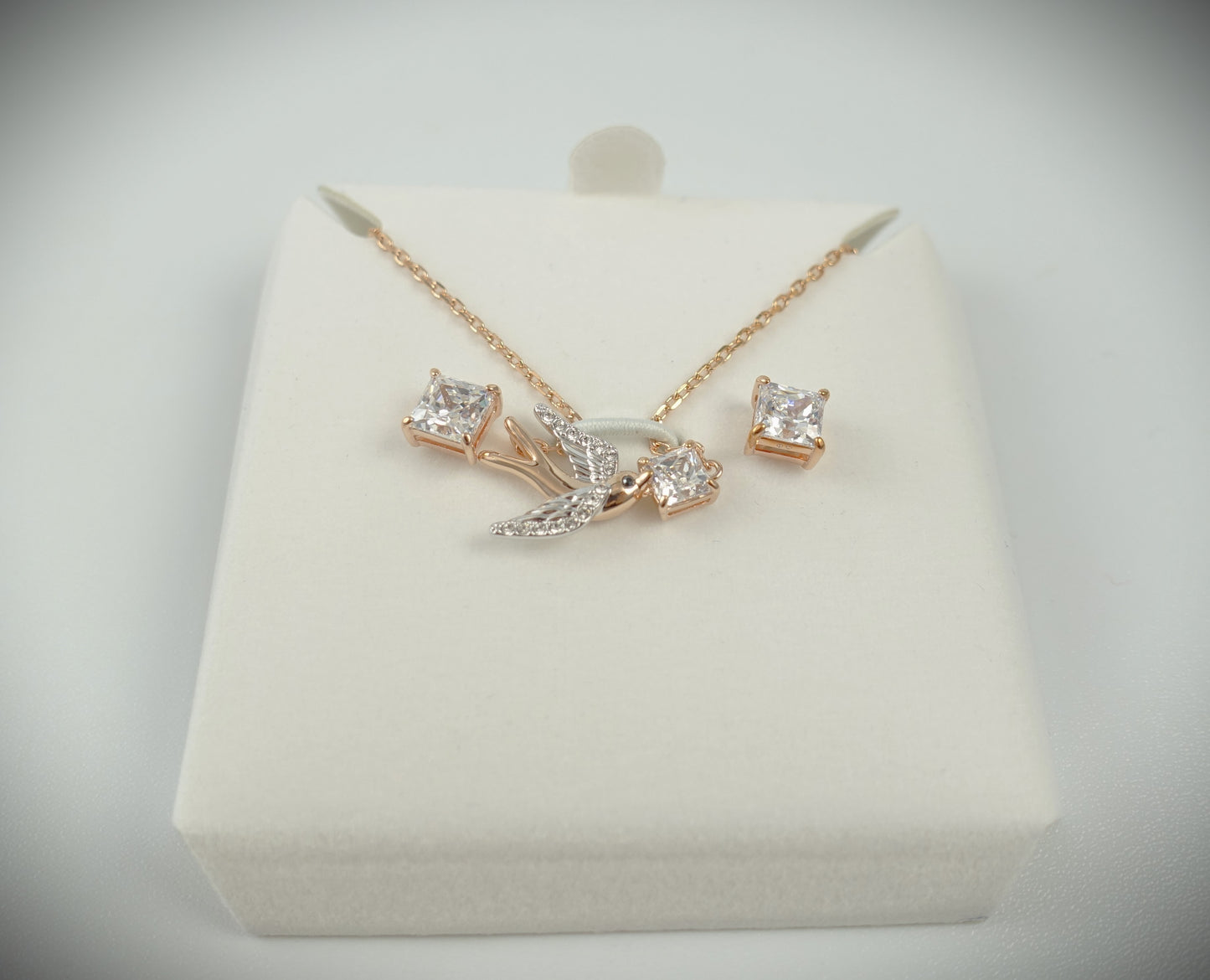 Swarovski Kette + Ohrstecker Travel Exclusive Set Ref. 5526491