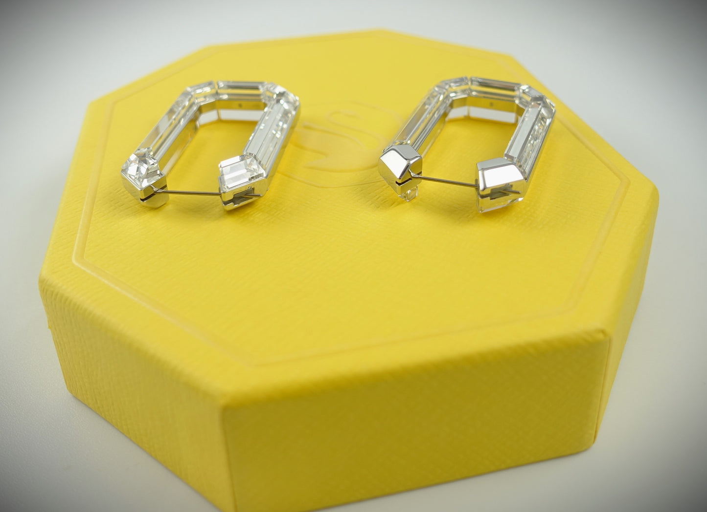 Swarovski Lucent Kreolen Ohrringe Ref. 5671087