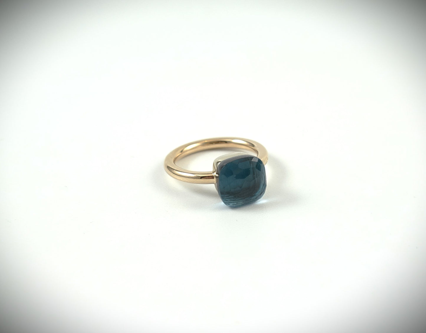 Pomellato Nudo Classic blauer Topas 750 Roségold RG 56 Ref. A.A110/06/TL-56