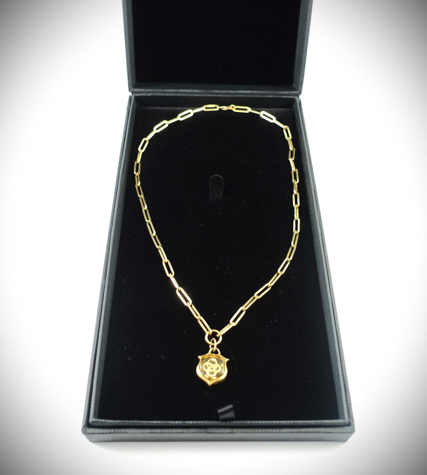 Foundrae Wholeness Kette 18 Karat Gold Anhänger mit farblosem Quarz 42cm