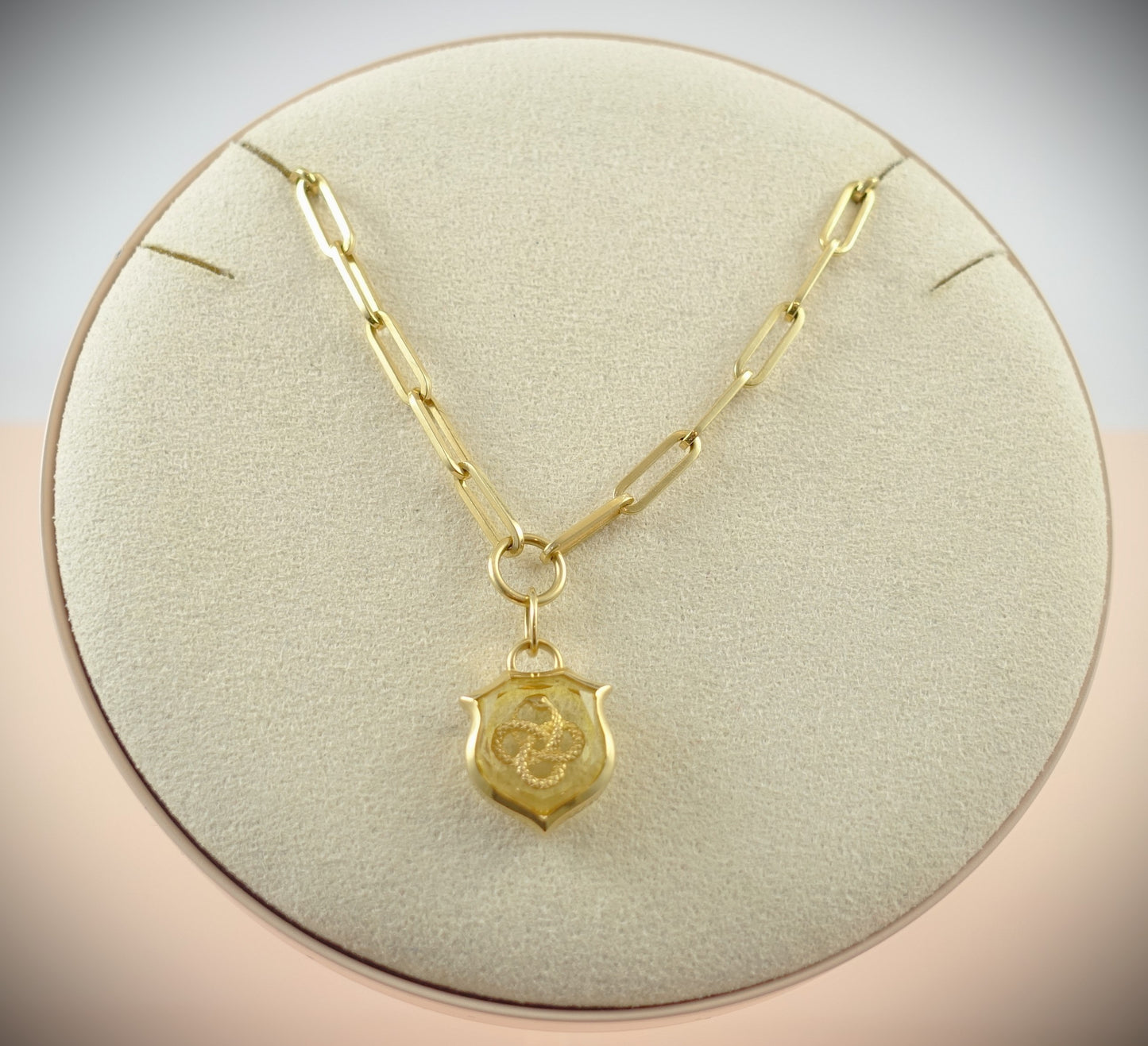 Foundrae Wholeness Kette 18 Karat Gold Anhänger mit farblosem Quarz 42cm