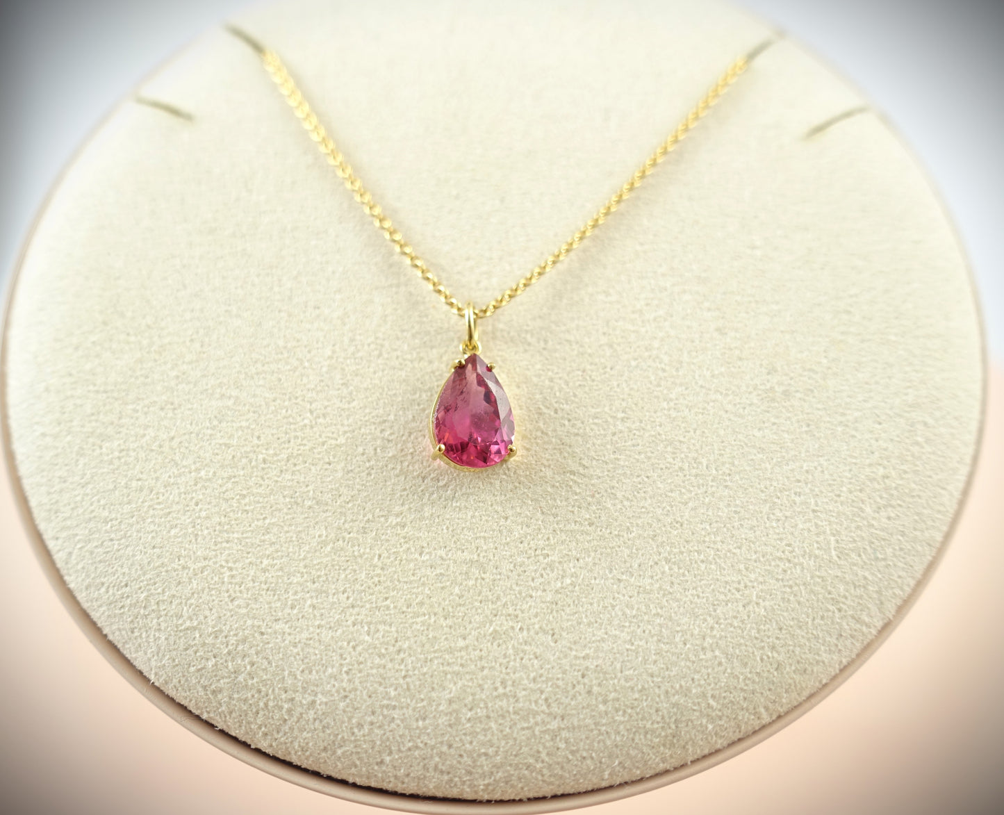Kette 750 Gelbgold mit Anhänger 750 Gelbgold + Granat 43cm 4,87g