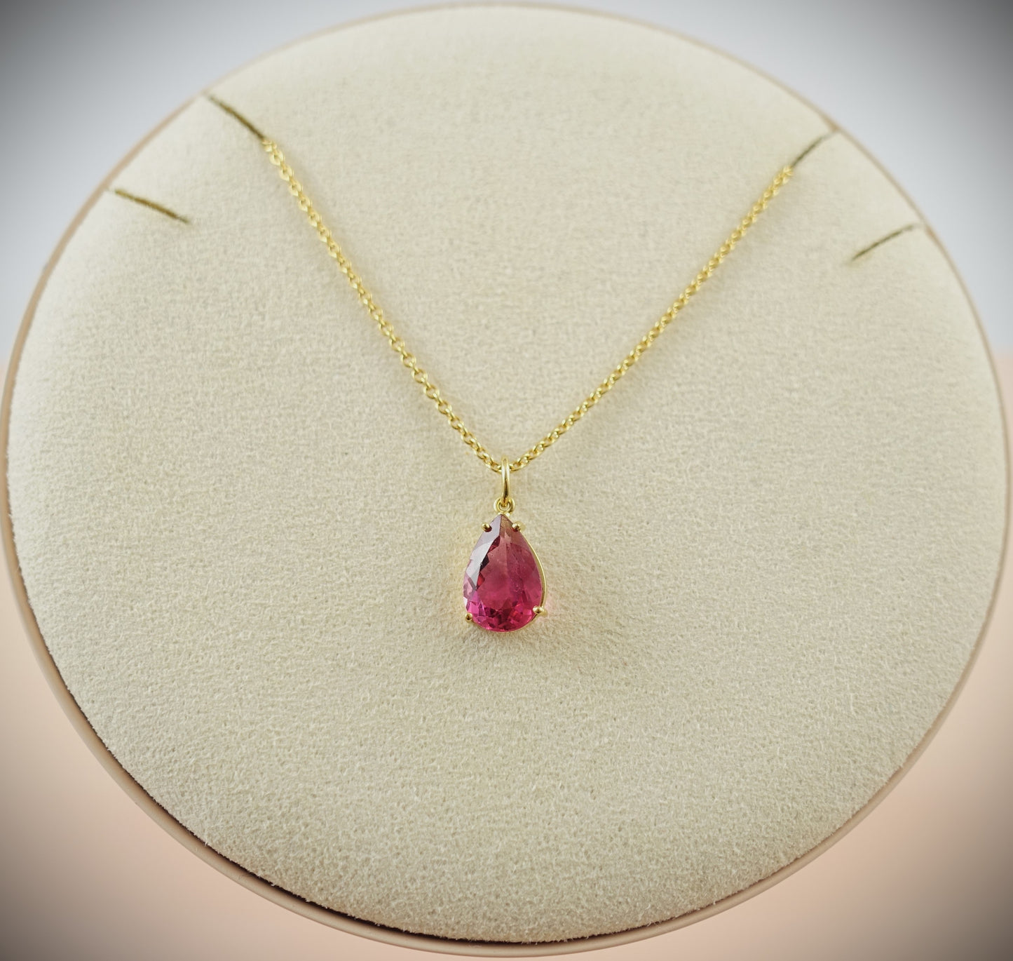 Kette 750 Gelbgold mit Anhänger 750 Gelbgold + Granat 43cm 4,87g