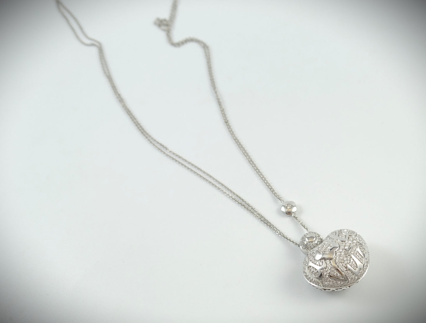 Pasquale Bruni Collier aus 18 Karat Weißgold mit Brillantbesatz 29g 80cm