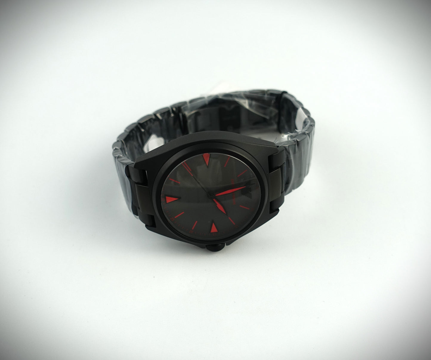 Emporio Armani Quarz Uhr 40mm Edelstahl mattiert Schwarz Grau Rot Ref. AR11393