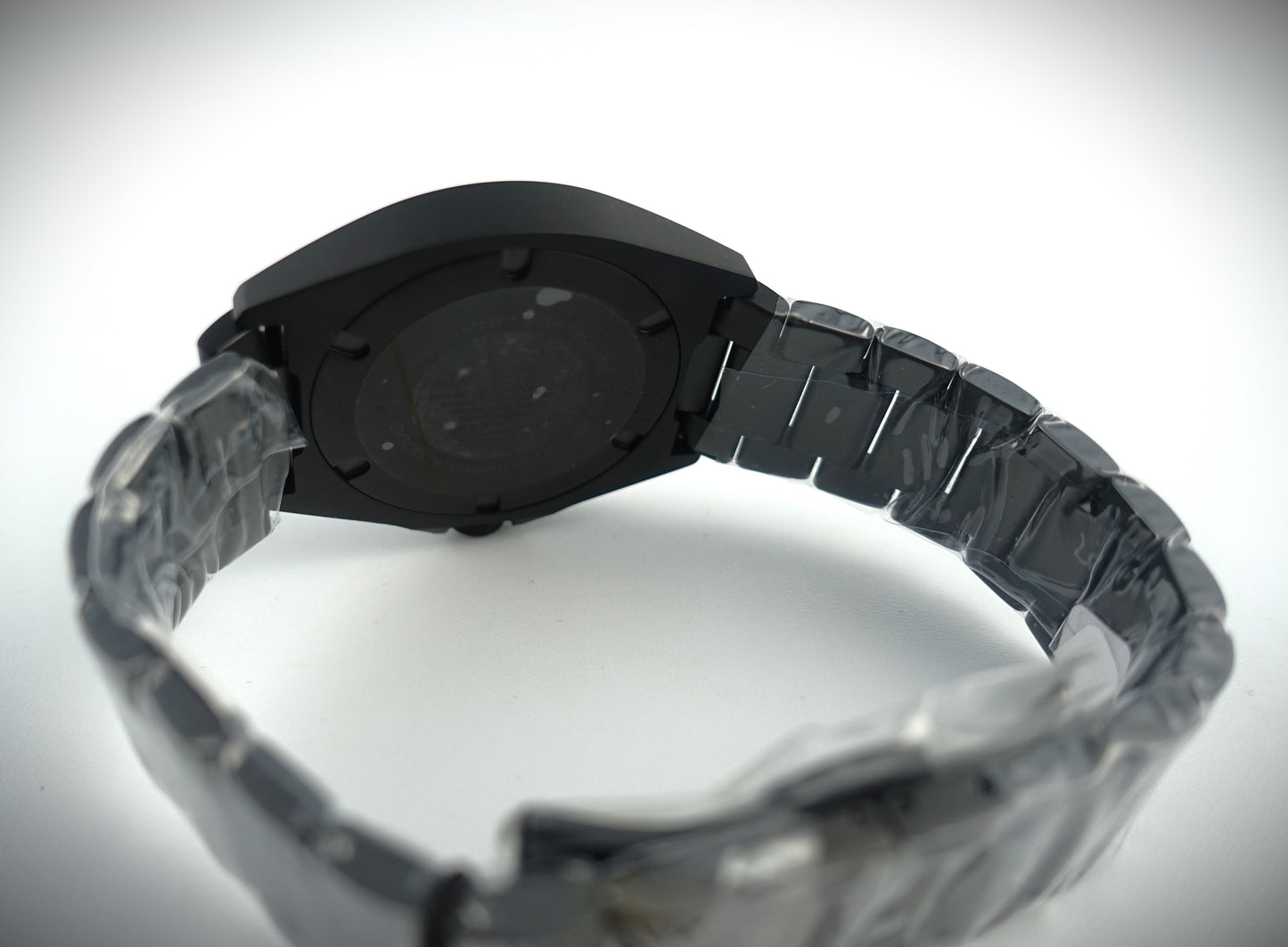 Emporio Armani Quarz Uhr 40mm Edelstahl mattiert Schwarz Grau Rot Ref. AR11393