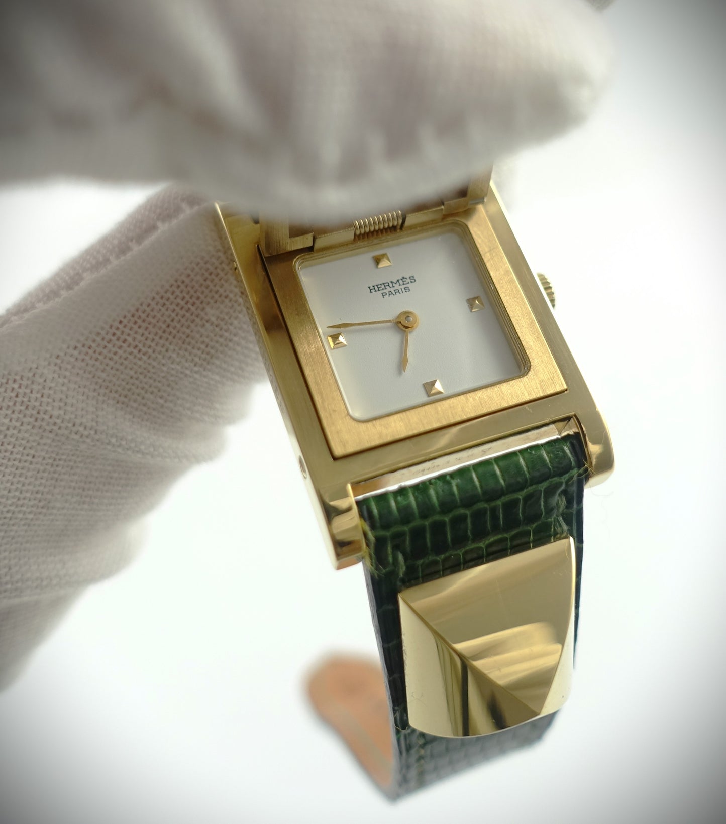 Hermès Medor Quarzuhr aufklappbar vergoldet Lederarmband grün ME1.201 BF572344