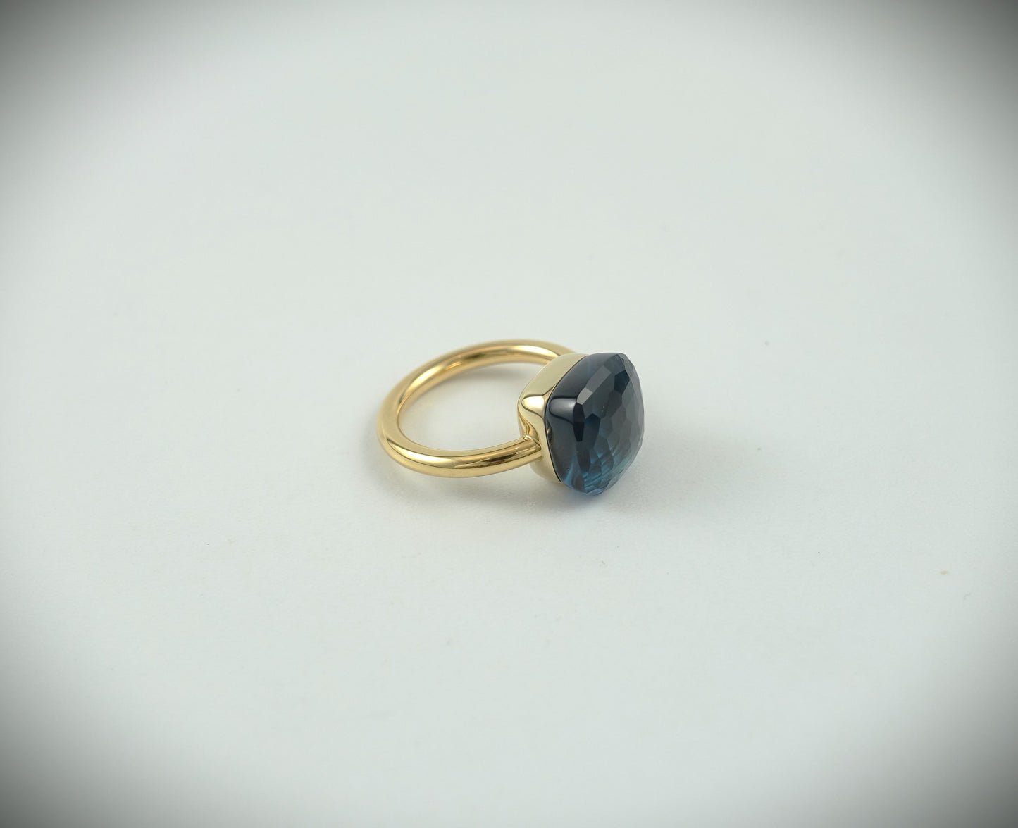Pomellato Nudo Maxi London Blue Topas 15ct. 750 Roségold Ref. PAB2010O6000000TL