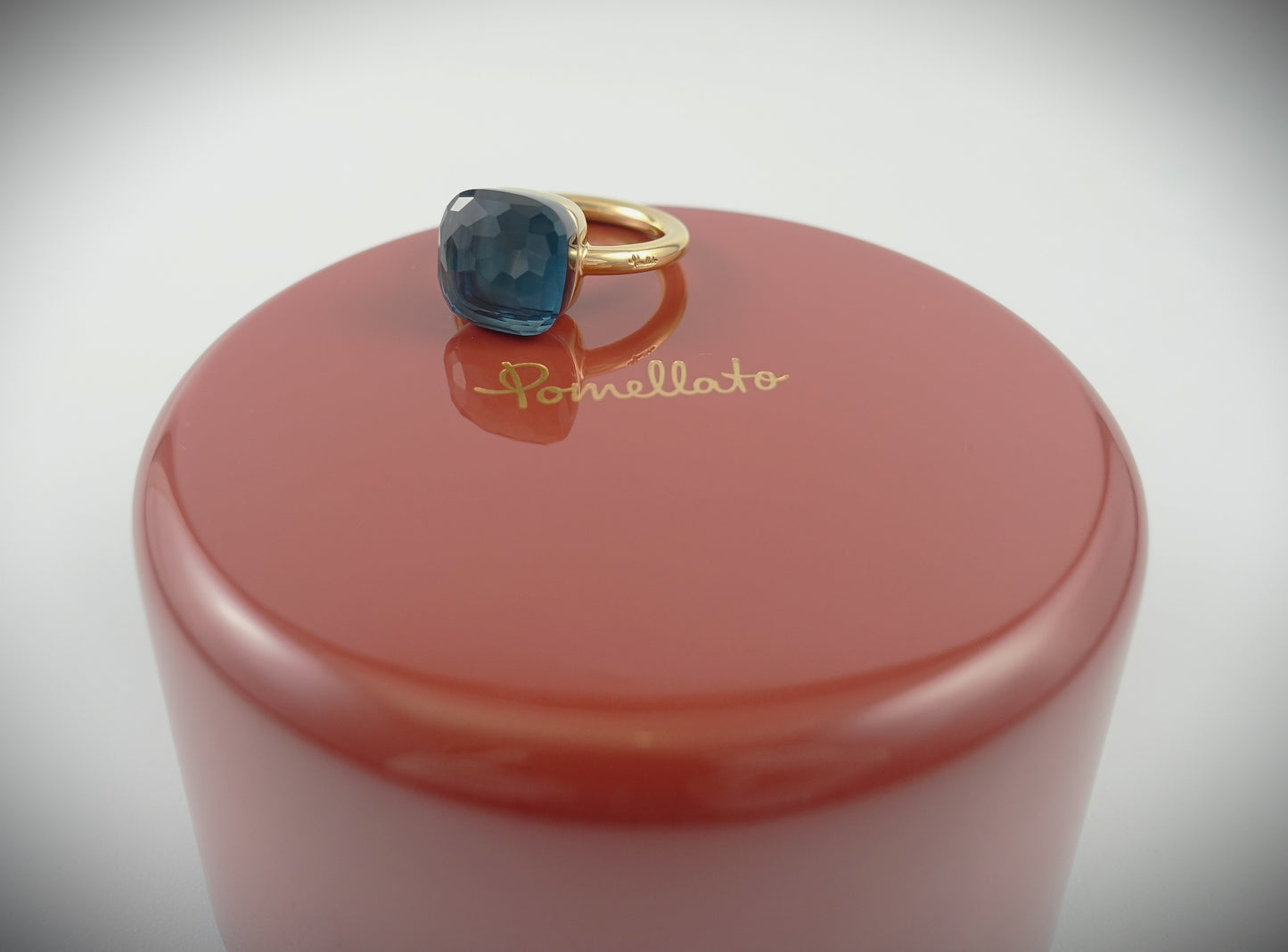 Pomellato Nudo Maxi London Blue Topas 15ct. 750 Roségold Ref. PAB2010O6000000TL