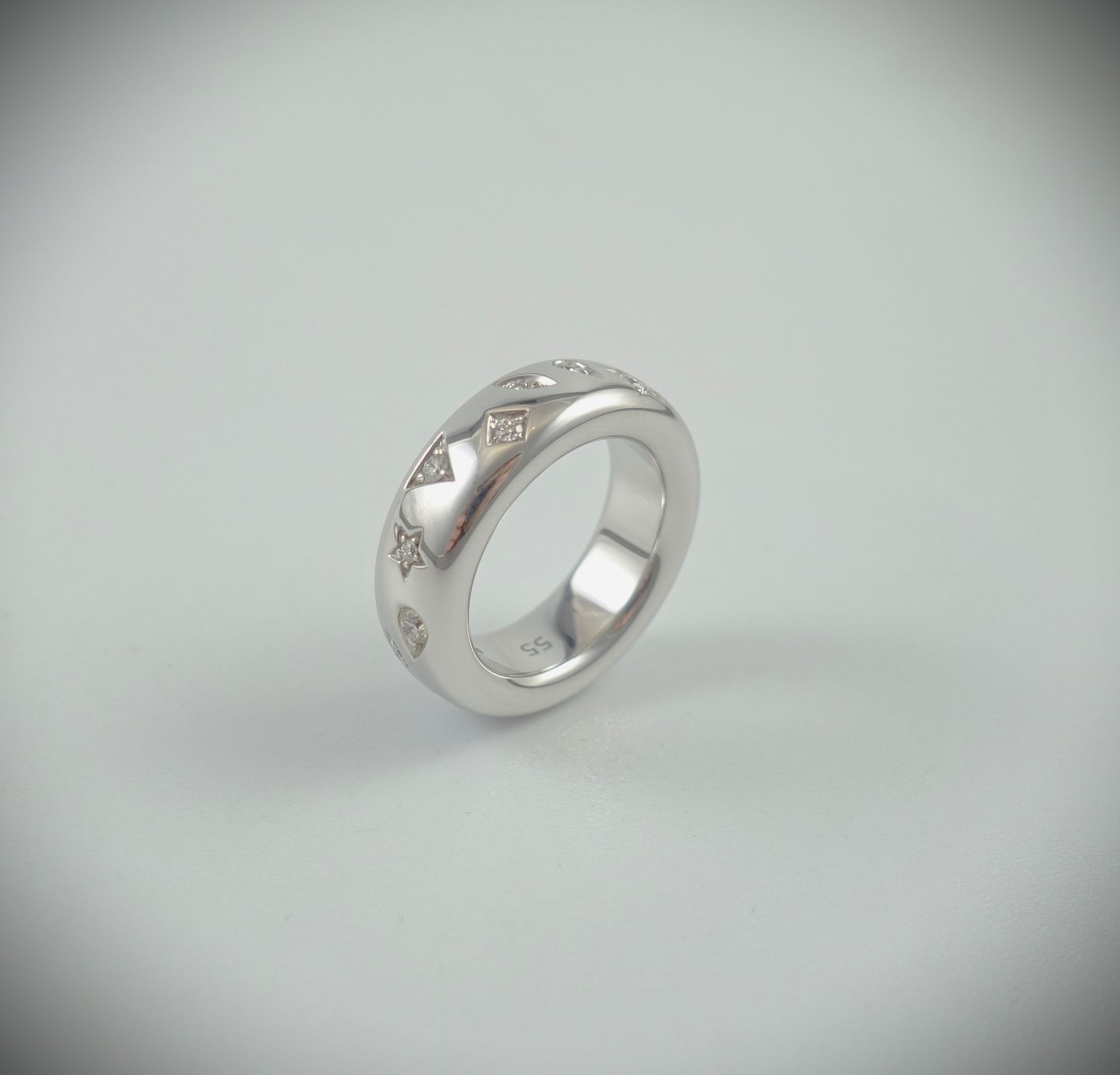 Pomellato Iconica Ring 750 Weißgold 17 Diamanten 0,5ct RG 55 PA9106EO2WHRDB000