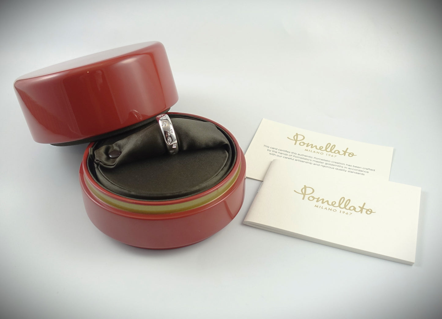 Pomellato Iconica Ring 750 Weißgold 17 Diamanten 0,5ct RG 55 PA9106EO2WHRDB000