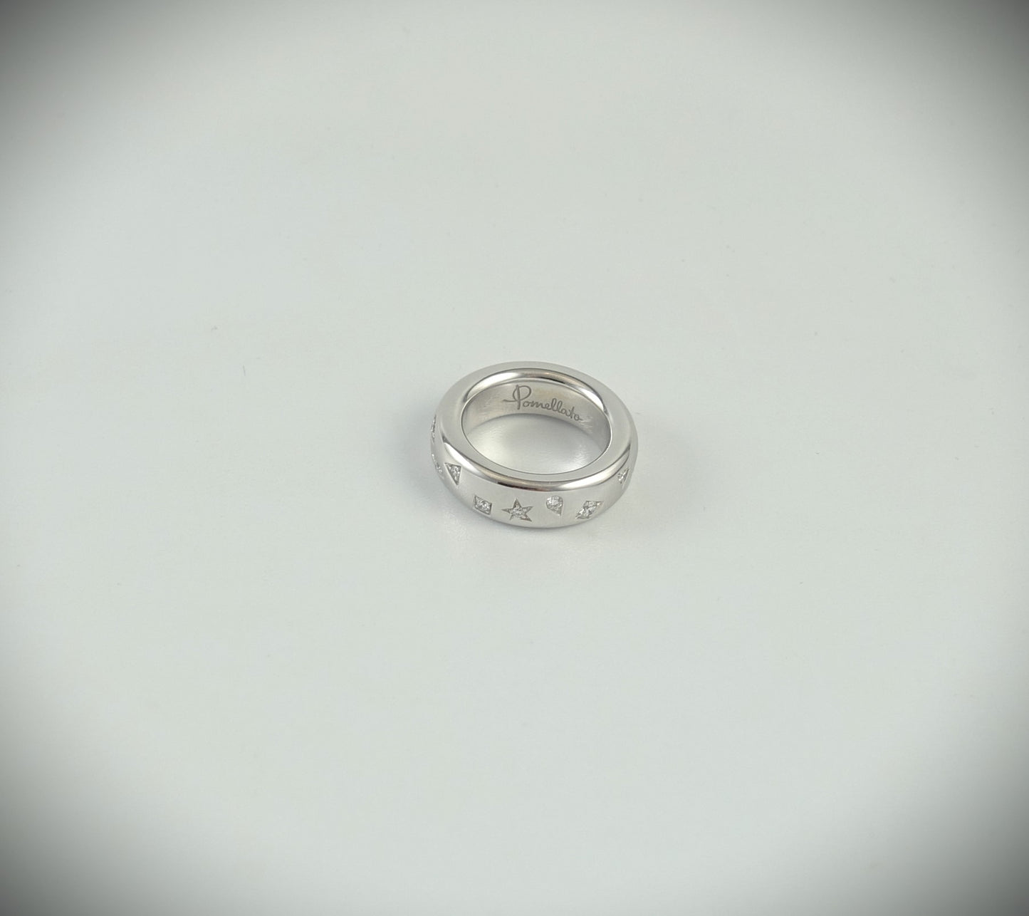 Pomellato Iconica Ring 750 Weißgold 17 Diamanten 0,5ct RG 55 PA9106EO2WHRDB000