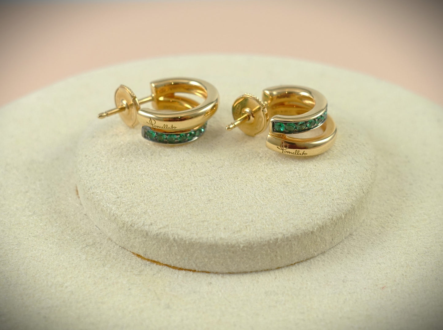 Pomellato Together Ohrringe 750 Roségold Smaragde 0,3ct Ref. POB8111O7BKRSM000