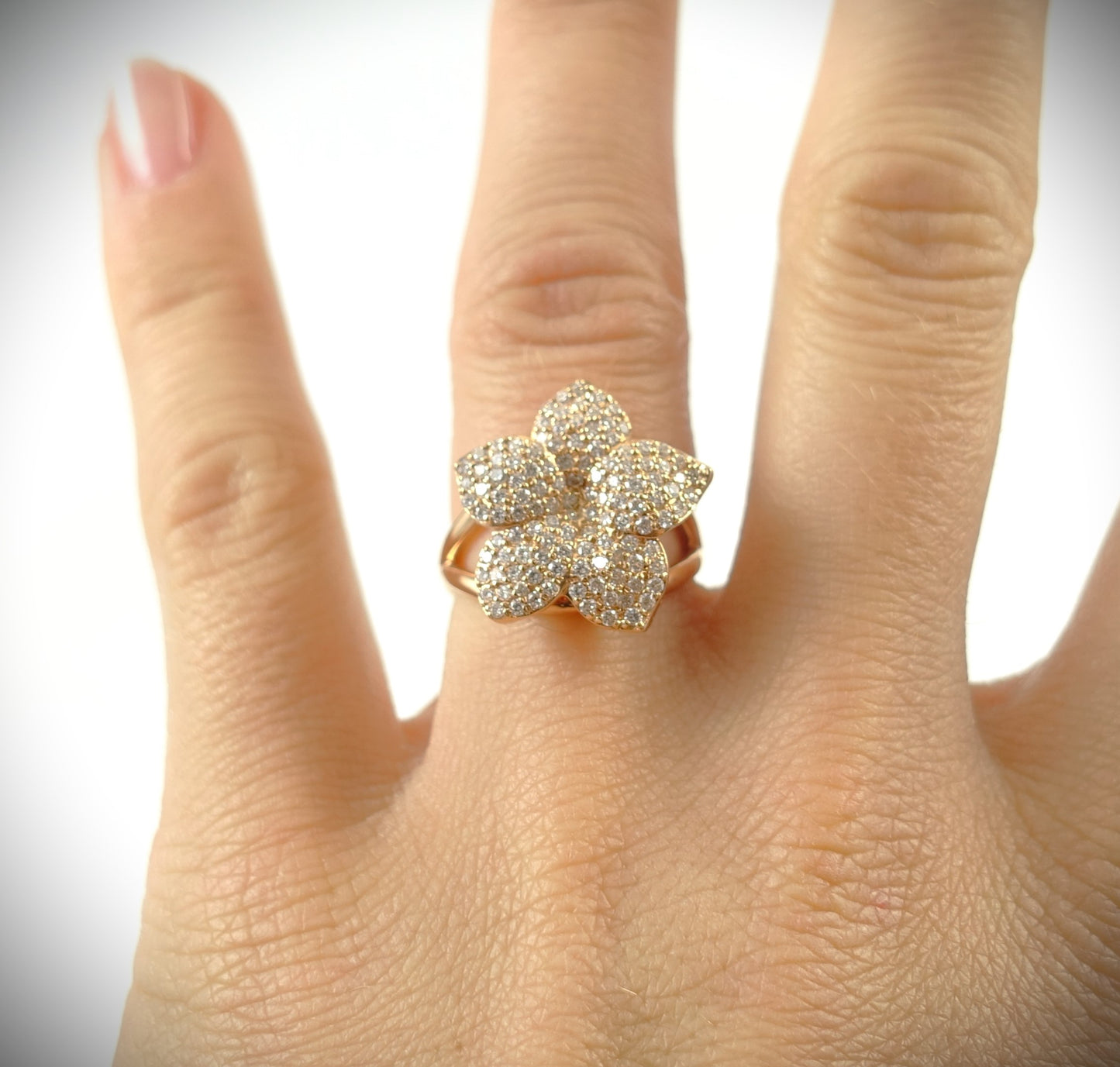 Korloff Ring Blüte 750 Roségold Brillanten 0,829 ct RG 52,5/53 Ref. JASBGKO16PG