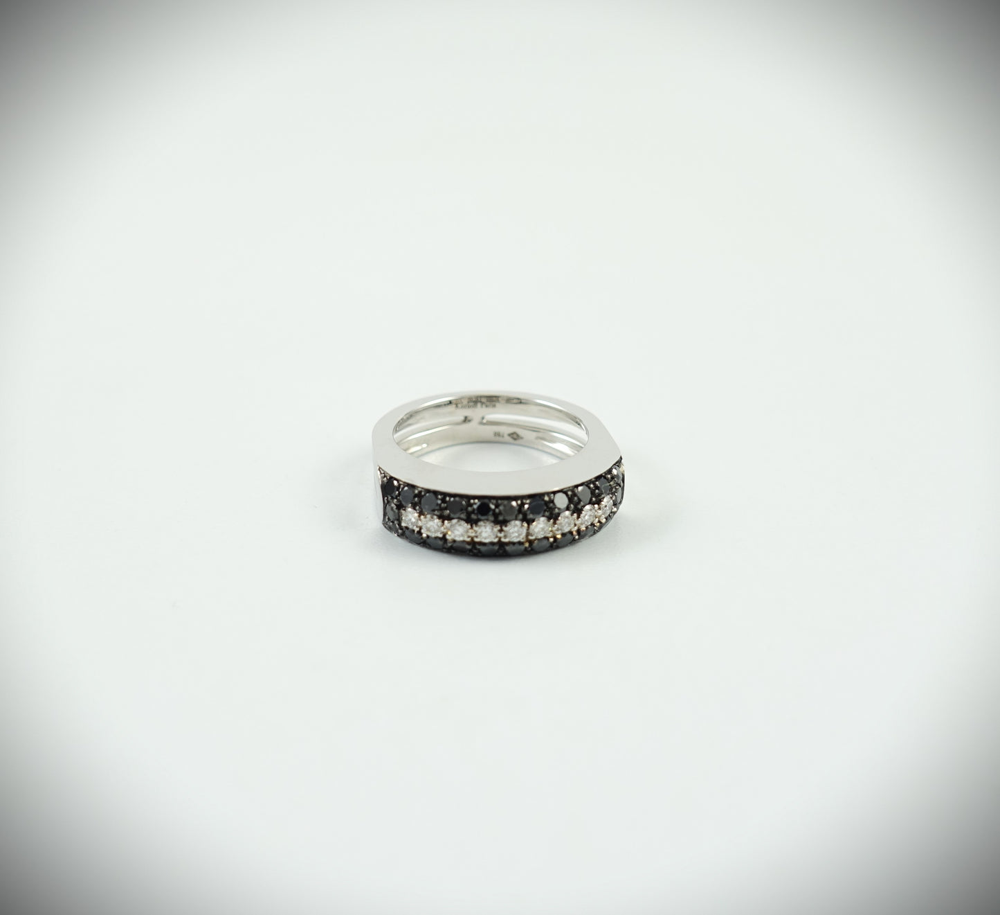 Korloff Ring 750 Weißgold Brillanten schwarz/weiß RG 54 Ref. 3387A10