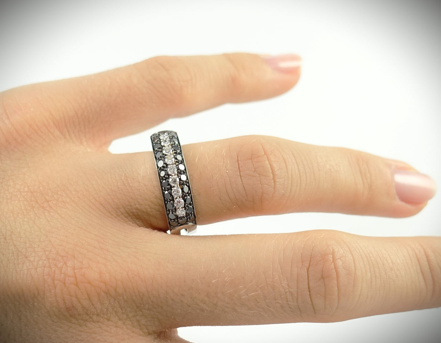 Korloff Ring 750 Weißgold Brillanten schwarz/weiß RG 54 Ref. 3387A10