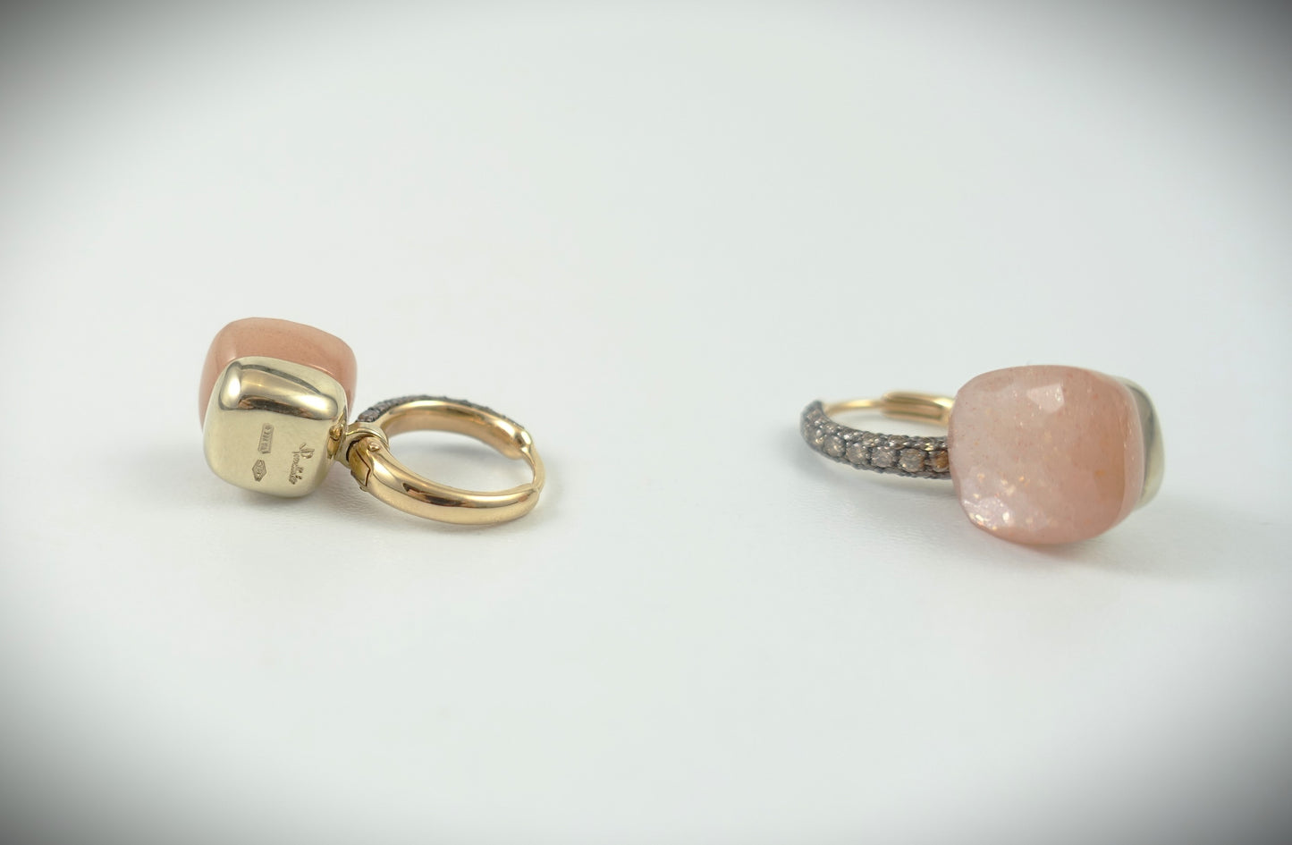 Pomellato Nudo Ohrringe Chocolate Mondstein/Diamanten 750 Gold POB4010O6BKRBRADO