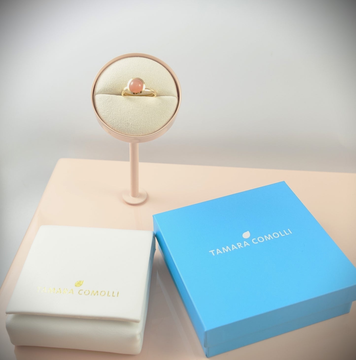 Tamara Comolli BOUTON Ring Small mit Mondstein 750 Roségold Ref. R-BOU-s-MoOr-rg