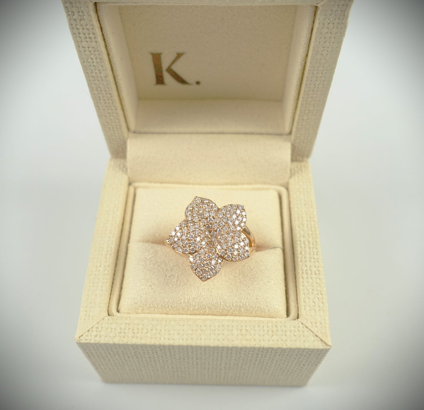 Korloff Ring Blüte 750 Roségold Brillanten 0,829 ct RG 52,5/53 Ref. JASBGKO16PG