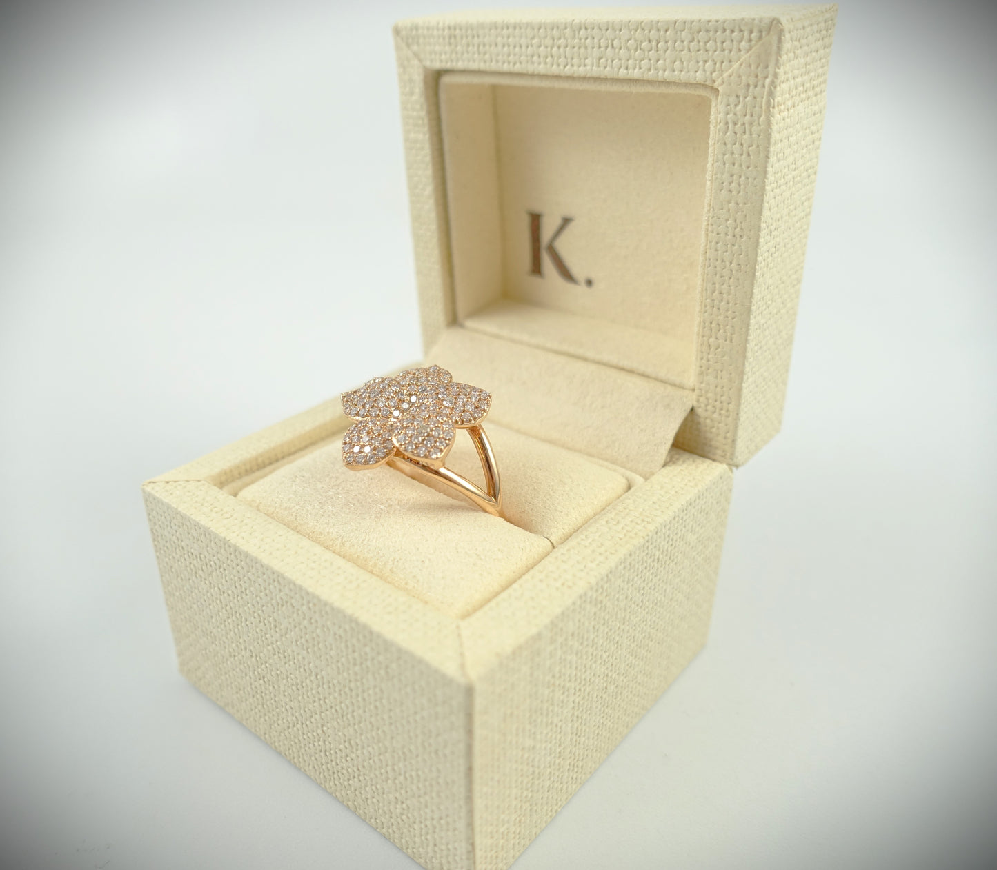 Korloff Ring Blüte 750 Roségold Brillanten 0,829 ct RG 52,5/53 Ref. JASBGKO16PG
