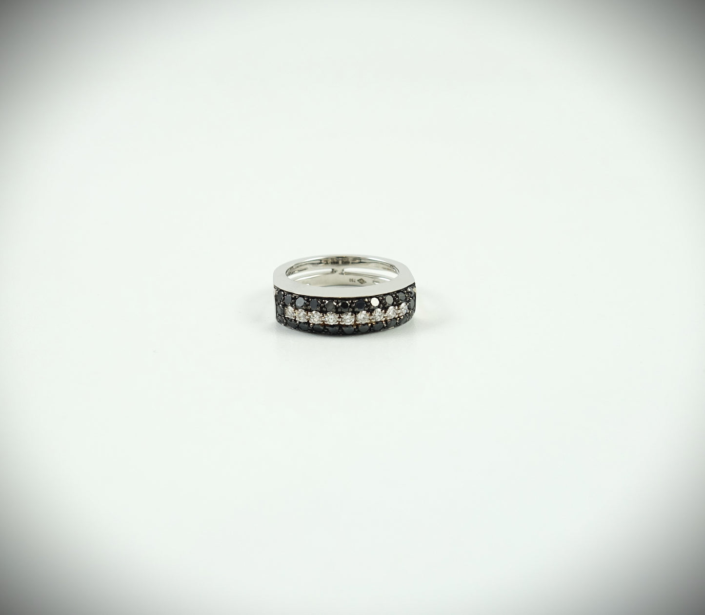 Korloff Ring 750 Weißgold Brillanten schwarz/weiß RG 54 Ref. 3387A10