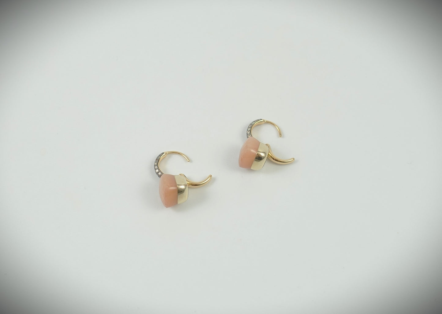 Pomellato Nudo Ohrringe Chocolate Mondstein/Diamanten 750 Gold POB4010O6BKRBRADO