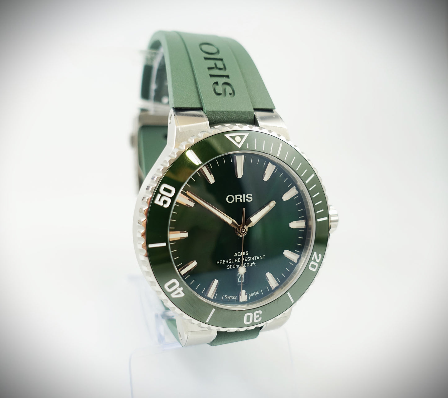 Oris Aquis Date 43,5mm grün Kautschuk Ref. 01 733 7789 4157