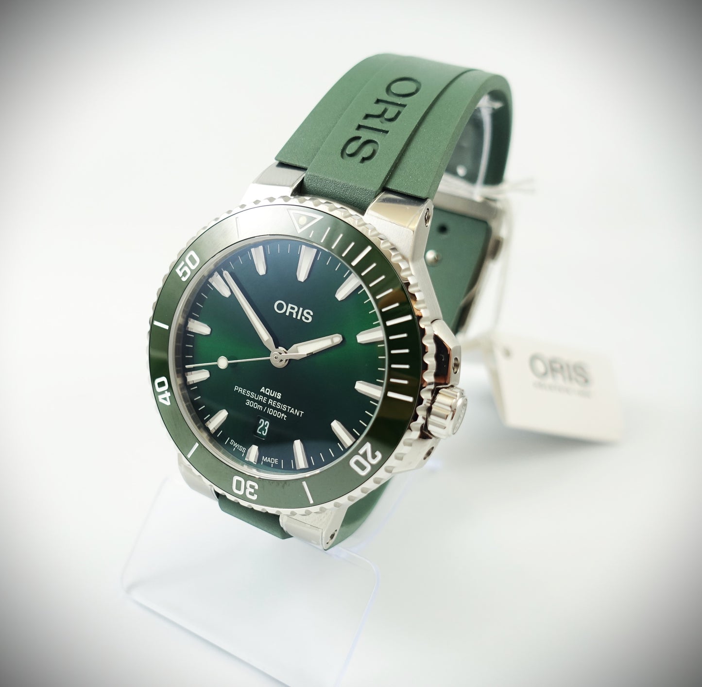 Oris Aquis Date 43,5mm grün Kautschuk Ref. 01 733 7789 4157