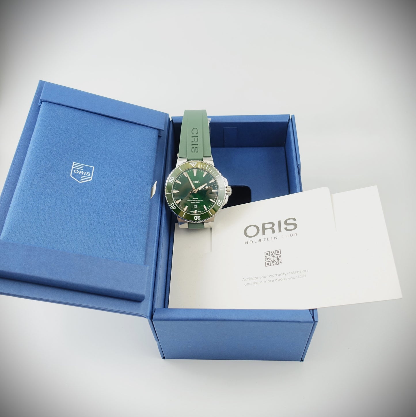 Oris Aquis Date 43,5mm grün Kautschuk Ref. 01 733 7789 4157