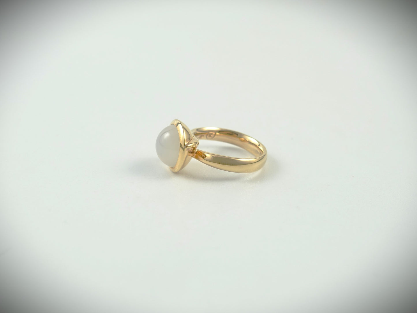 Tamara Comolli BOUTON Ring Large aus 750 Roségold Mondstein Ref. R-BOU-l-MoSa-rg