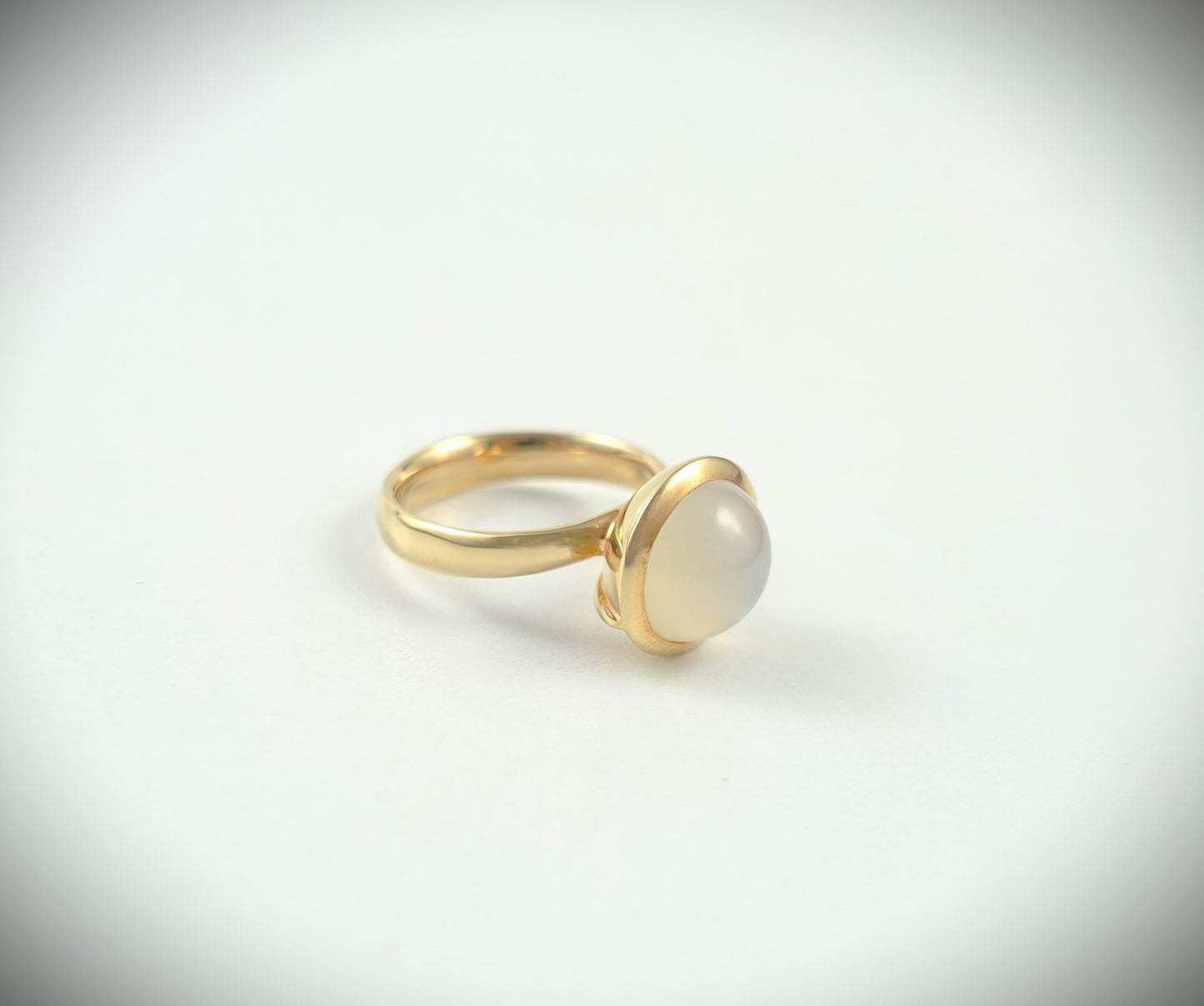 Tamara Comolli BOUTON Ring Large aus 750 Roségold Mondstein Ref. R-BOU-l-MoSa-rg