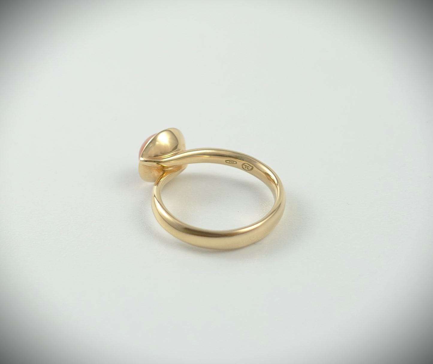 Tamara Comolli BOUTON Ring Small mit Mondstein 750 Roségold Ref. R-BOU-s-MoOr-rg