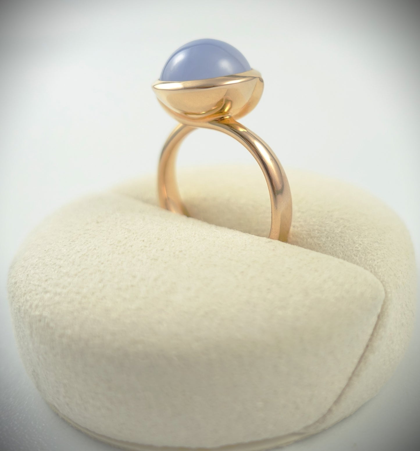 Tamara Comolli BOUTON Ring Large aus 750 Roségold Chalcedon Ref. R-BOU-l-ChBi-rg