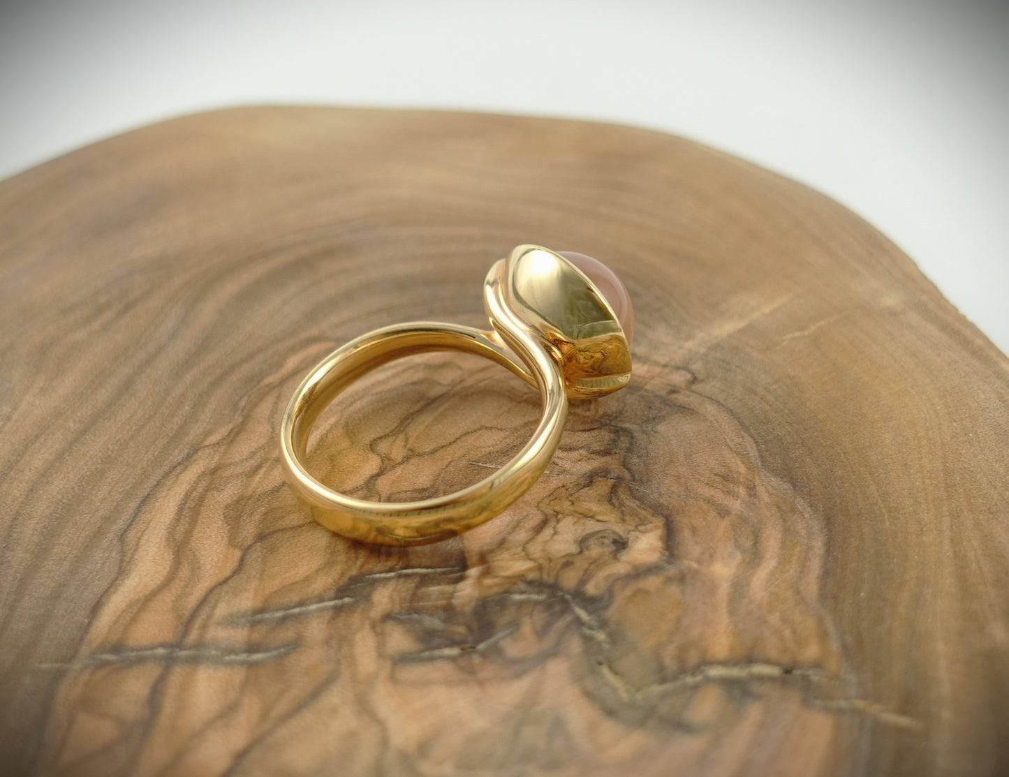 Tamara Comolli BOUTON Ring Large aus 750 Roségold Mondstein Ref. R-BOU-l-MoBr-rg