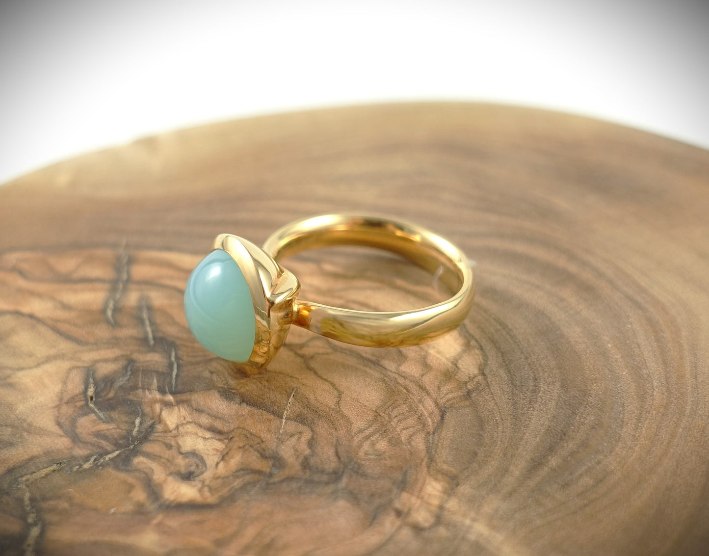 Tamara Comolli BOUTON Ring Large aus 750 Roségold Chalcedon Ref. R-BOU-l-ChAq-rg